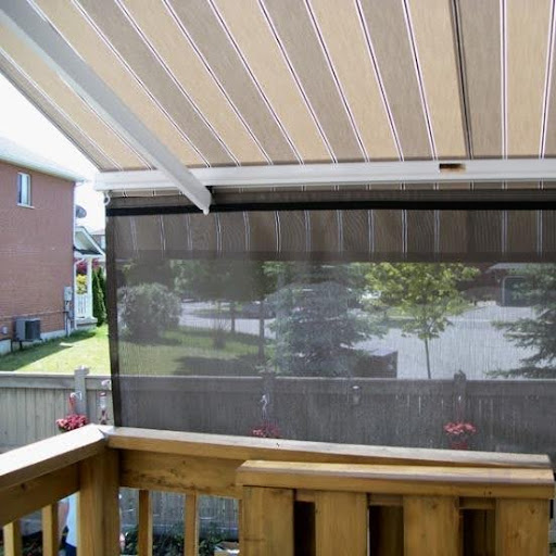 Removable front valance for additional sun protection and privacy